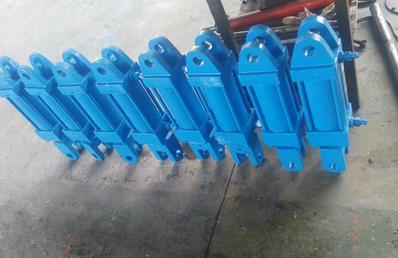 �����M(j��n)��Һ���͸׵Ď׷N�F(xi��n)��